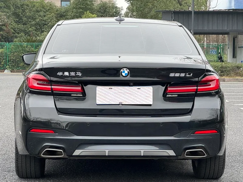 BMW 5 Series 2022 Second change 525Li M Sports suit interior photo 6 BMW 5 Series 2022 Second change 525Li M Sports suit interior photo 6