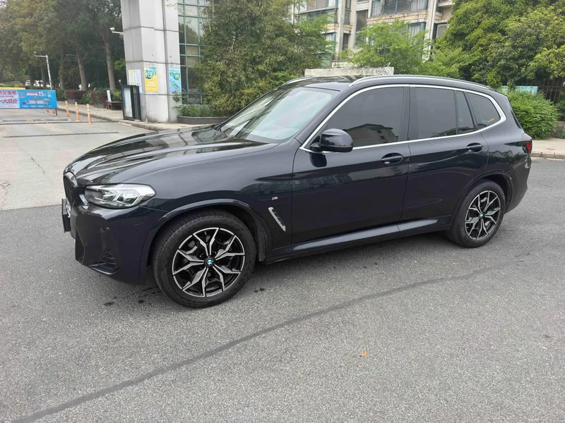 BMW X3 2022 Restyling xDrive25i M Sports suit exterior photo 1 BMW X3 2022 Restyling xDrive25i M Sports suit exterior photo 1