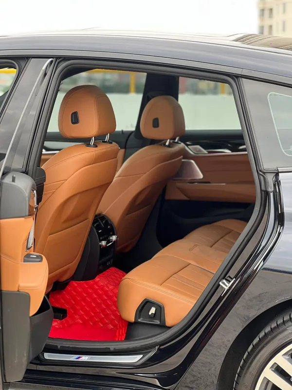 BMW 6 Series GT 2021 630i M Conjunto deportivo interior foto 9 BMW 6 Series GT 2021 630i M Conjunto deportivo interior foto 9