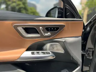 Mercedes-Benz E-Class 2024 E 300 L Luxury type Passenger car interior photo 11