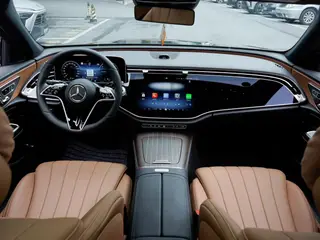 Mercedes-Benz E-Class 2024 E 350 e L Passenger car interior photo 15 Mercedes-Benz E-Class 2024 E 350 e L Passenger car interior photo 15