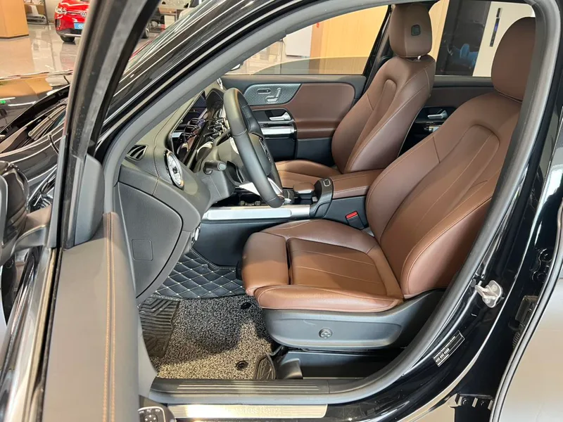 Mercedes-Benz GLB 2024 GLB 220 Fashionable interior photo 9 Mercedes-Benz GLB 2024 GLB 220 Fashionable interior photo 9