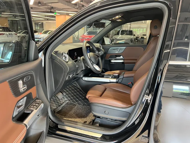 Mercedes-Benz GLB 2024 GLB 220 Fashionable interior photo 10 Mercedes-Benz GLB 2024 GLB 220 Fashionable interior photo 10