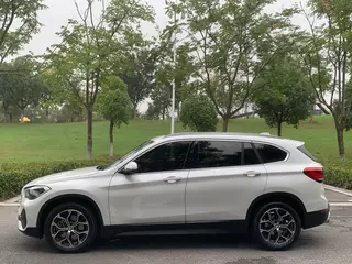 BMW X1 2022 sDrive25Li Leading Type exterior photo 4 BMW X1 2022 sDrive25Li Leading Type exterior photo 4