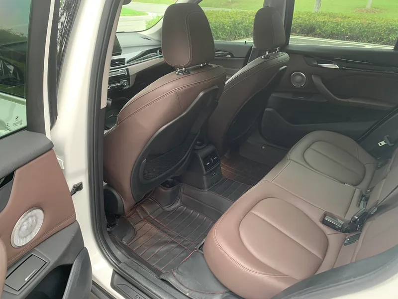 BMW X1 2022 sDrive25Li Leading Type interior photo 8 BMW X1 2022 sDrive25Li Leading Type interior photo 8