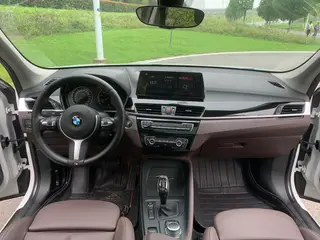 BMW X1 2022 sDrive25Li Leading Type interior photo 9 BMW X1 2022 sDrive25Li Leading Type interior photo 9