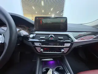 BMW 5 Series 2022 Restyling 525Li Luxury Set interior photo 9 BMW 5 Series 2022 Restyling 525Li Luxury Set interior photo 9