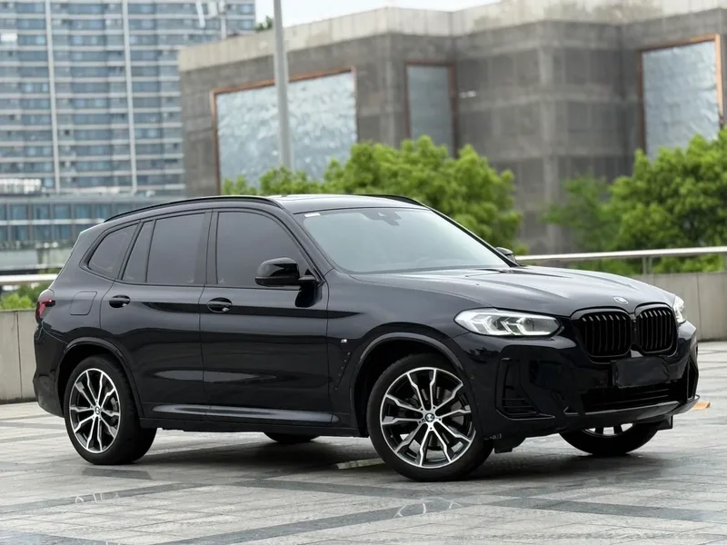 BMW X3 2023 xDrive30i Líder M Traje de noche Yao exterior foto 3 BMW X3 2023 xDrive30i Líder M Traje de noche Yao exterior foto 3