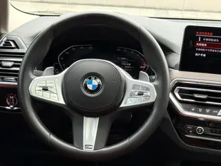 BMW X3 2023 xDrive30i Líder M Traje de noche Yao exterior foto 5 BMW X3 2023 xDrive30i Líder M Traje de noche Yao exterior foto 5