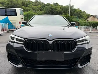 BMW 5 Series 2022 Restyling 530Li Premium Class M Sports suit exterior photo 2 BMW 5 Series 2022 Restyling 530Li Premium Class M Sports suit exterior photo 2