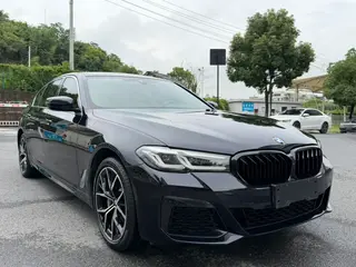 BMW 5 Series 2022 Restyling 530Li Premium Class M Sports suit exterior photo 3 BMW 5 Series 2022 Restyling 530Li Premium Class M Sports suit exterior photo 3