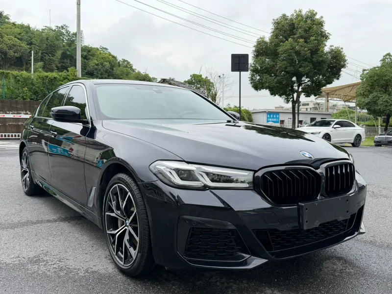 BMW 5 Series 2022 Restyling 530Li Premium Class M Sports suit exterior photo 3 BMW 5 Series 2022 Restyling 530Li Premium Class M Sports suit exterior photo 3
