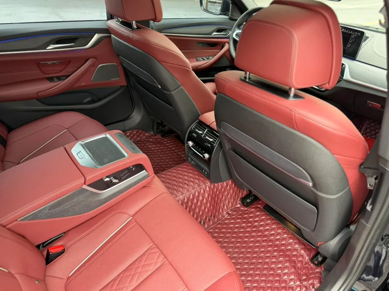BMW 5 Series 2022 Restyling 530Li Premium Class M Sports suit interior photo 11 BMW 5 Series 2022 Restyling 530Li Premium Class M Sports suit interior photo 11