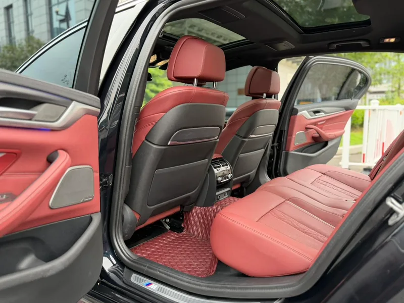 BMW 5 Series 2022 Restyling 530Li Premium Class M Sports suit interior photo 13 BMW 5 Series 2022 Restyling 530Li Premium Class M Sports suit interior photo 13
