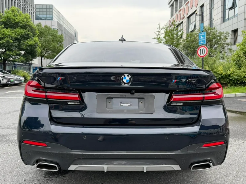 BMW 5 Series 2022 Restyling 530Li Premium Class M Sports suit interior photo 17 BMW 5 Series 2022 Restyling 530Li Premium Class M Sports suit interior photo 17