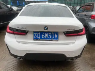 BMW 3 Series 2023 325i M Sports suit interior photo 11 BMW 3 Series 2023 325i M Sports suit interior photo 11