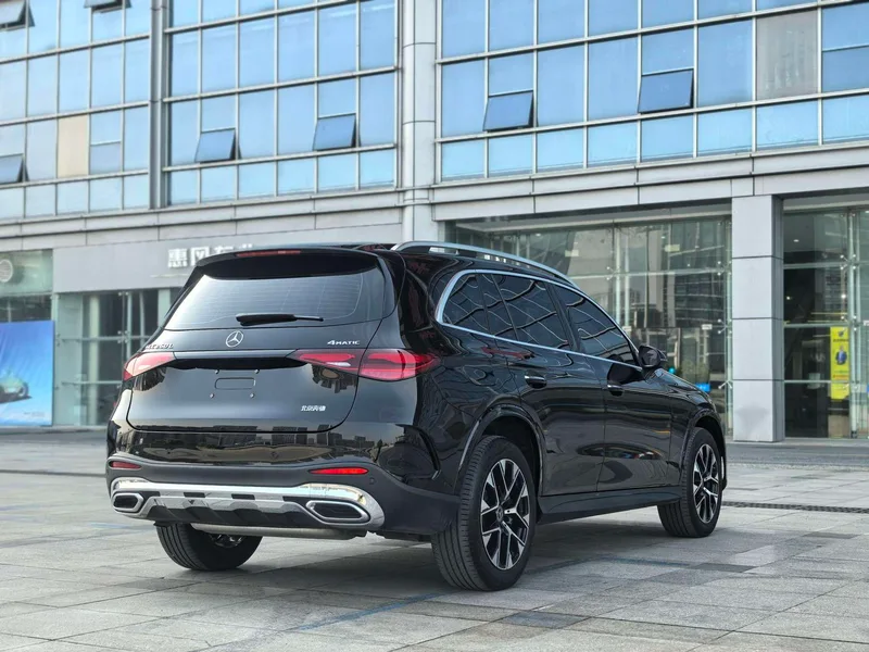 Mercedes-Benz GLC 2023 GLC 260 L 4MATIC Luxury type 5 seat exterior photo 7