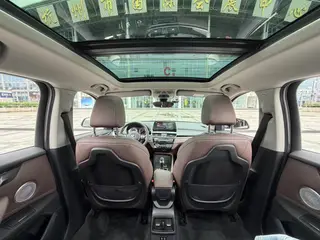 BMW X1 2022 sDrive25Li Leading Type interior photo 18
