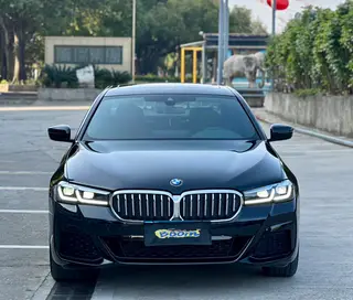 BMW 5 Series 2023 530Li Leader M Ensemble de sport extérieur photo 3 BMW 5 Series 2023 530Li Leader M Ensemble de sport extérieur photo 3