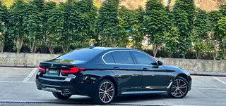 BMW 5 Series 2023 530Li Leader M Ensemble de sport extérieur photo 6 BMW 5 Series 2023 530Li Leader M Ensemble de sport extérieur photo 6
