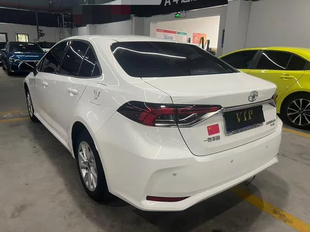 Toyota Corolla 2023 1.2T S-CVT Versión de élite interior foto 9 Toyota Corolla 2023 1.2T S-CVT Versión de élite interior foto 9