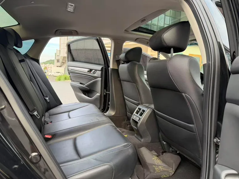 Honda Accord 2022 260TURBO Luxury Edition interior photo 11 Honda Accord 2022 260TURBO Luxury Edition interior photo 11