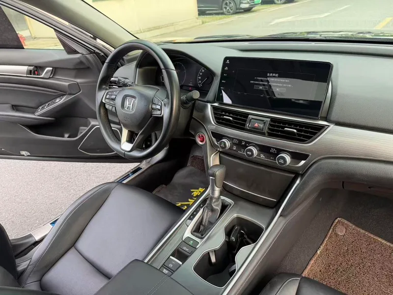 Honda Accord 2022 260TURBO Luxury Edition interior photo 12 Honda Accord 2022 260TURBO Luxury Edition interior photo 12