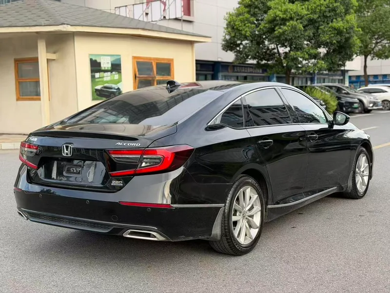 Honda Accord 2022 260TURBO Luxury Edition interior photo 16 Honda Accord 2022 260TURBO Luxury Edition interior photo 16