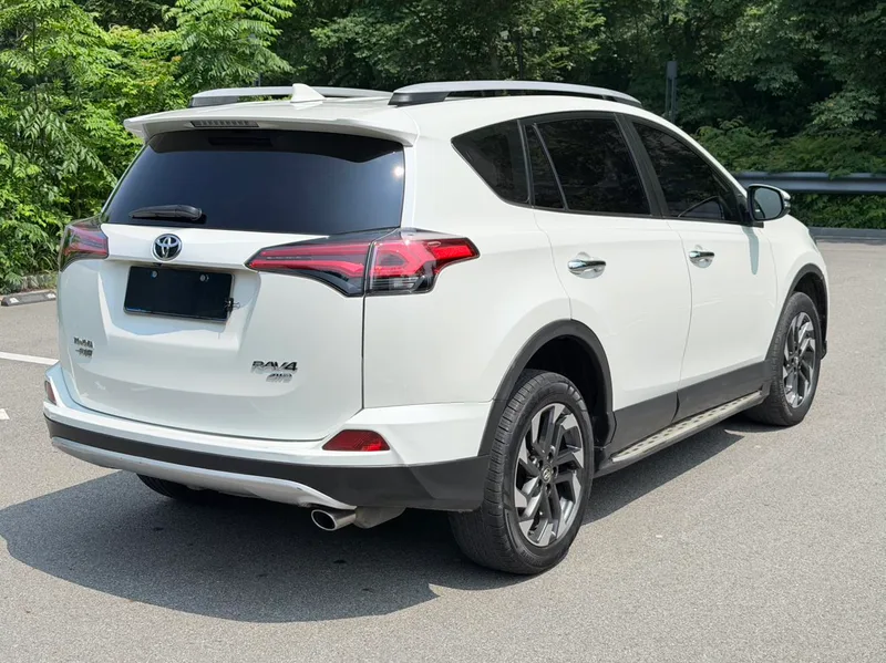 Toyota RAV4 2018 2.5L Automatic four-wheel drive elite i version exterior photo 4