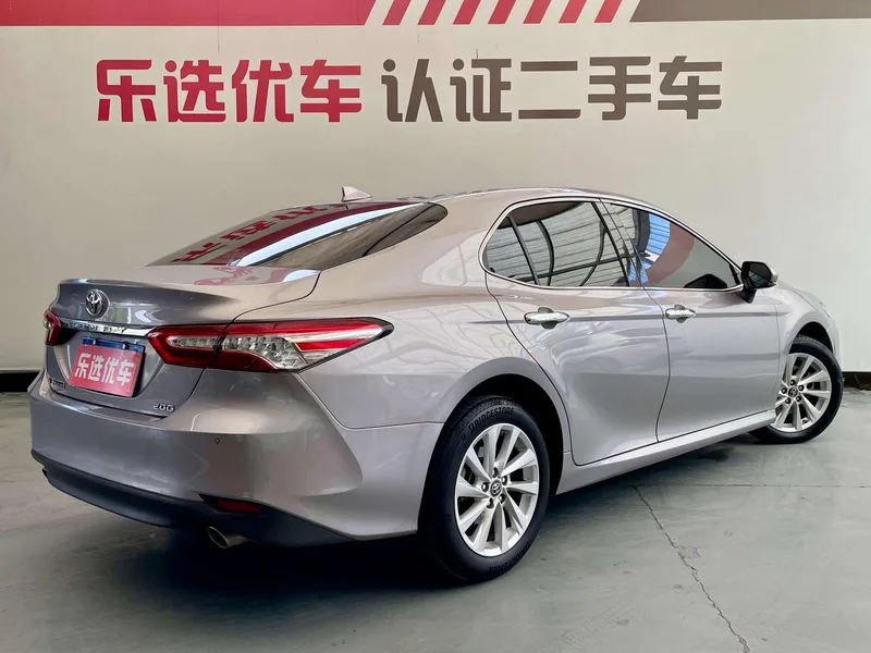 Toyota Camry 2021 2.0G Edición de lujo exterior foto 5 Toyota Camry 2021 2.0G Edición de lujo exterior foto 5