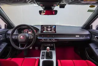 Honda Civic 2023 420TURBO TYPE R interior photo 11