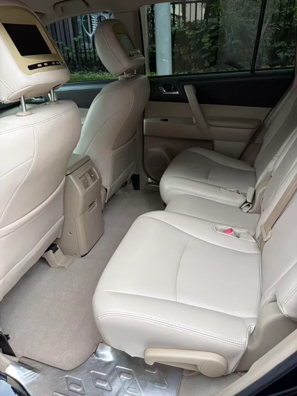 Toyota Highlander 2013 2.7L Two-wheel drive 5 Zijin Edition Seat interior photo 6 Toyota Highlander 2013 2.7L Two-wheel drive 5 Zijin Edition Seat interior photo 6