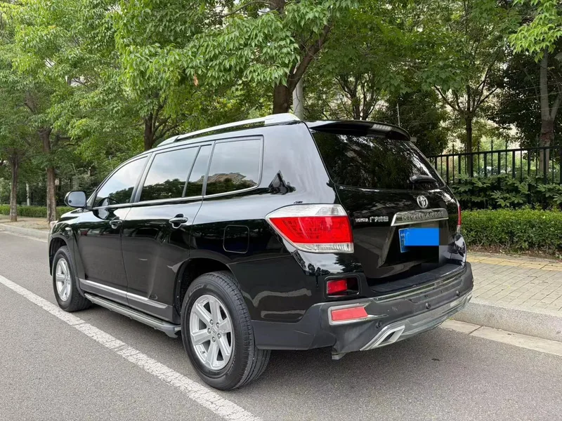 Toyota Highlander 2013 2.7L Two-wheel drive 5 Zijin Edition Seat interior photo 8 Toyota Highlander 2013 2.7L Two-wheel drive 5 Zijin Edition Seat interior photo 8