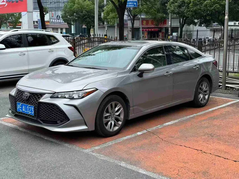 Toyota Avalon 2021 2.5L Version de luxe extérieur photo 1 Toyota Avalon 2021 2.5L Version de luxe extérieur photo 1
