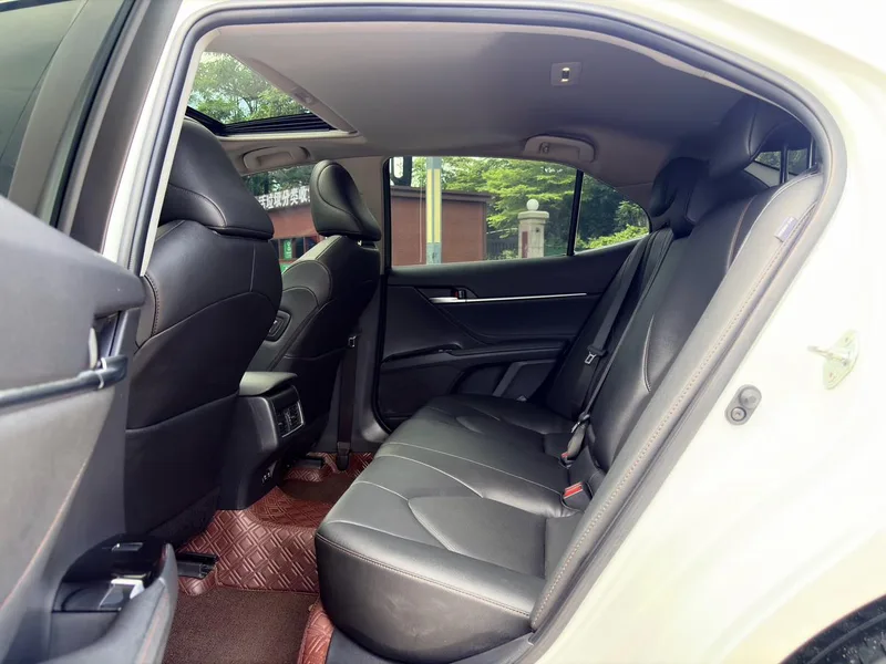 Toyota Camry 2021 2.0G Luxury Edition interior photo 8 Toyota Camry 2021 2.0G Luxury Edition interior photo 8