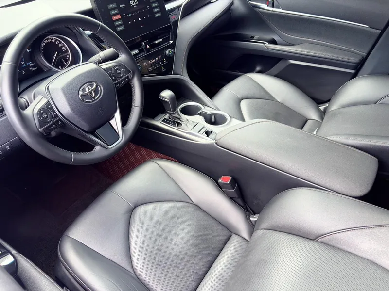Toyota Camry 2021 2.0G Luxury Edition interior photo 10 Toyota Camry 2021 2.0G Luxury Edition interior photo 10