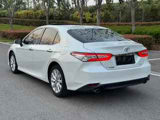 Toyota Camry 2021 2.0G Роскошная версия экстерьер фото 5