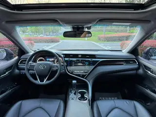 Toyota Camry 2021 2.0G Роскошная версия интерьер фото 15