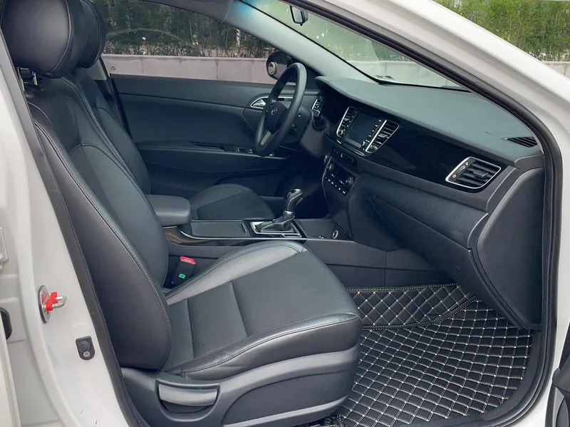 Hyundai Mistra 2016 1.8L Intelligent automatique GLS extérieur photo 6 Hyundai Mistra 2016 1.8L Intelligent automatique GLS extérieur photo 6