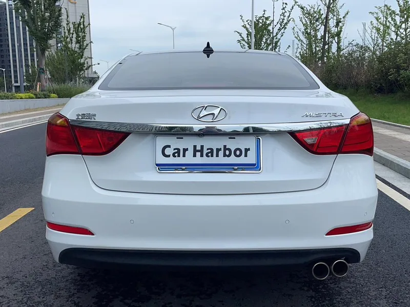 Hyundai Mistra 2016 1.8L Intelligent automatique GLS extérieur photo 10 Hyundai Mistra 2016 1.8L Intelligent automatique GLS extérieur photo 10