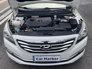 Hyundai Mistra 2016 1.8L Intelligent automatique GLS intérieur photo 17 Hyundai Mistra 2016 1.8L Intelligent automatique GLS intérieur photo 17