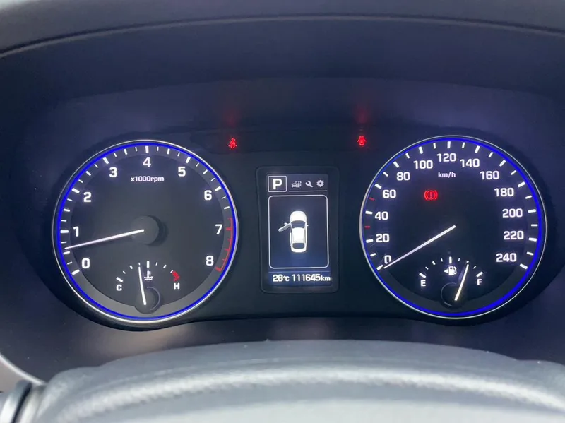 Hyundai Mistra 2016 1.8L Intelligent automatique GLS intérieur photo 19 Hyundai Mistra 2016 1.8L Intelligent automatique GLS intérieur photo 19