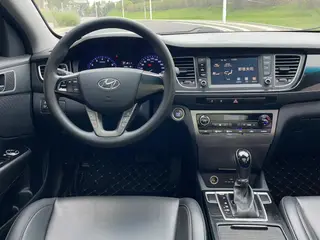 Hyundai Mistra 2016 1.8L Intelligent automatique GLS intérieur photo 20 Hyundai Mistra 2016 1.8L Intelligent automatique GLS intérieur photo 20
