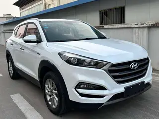 Hyundai Tucson 2015 1.6T Dual-clutch, two-wheel drive, intelligent model exterior photo 3 Hyundai Tucson 2015 1.6T Dual-clutch, two-wheel drive, intelligent model exterior photo 3