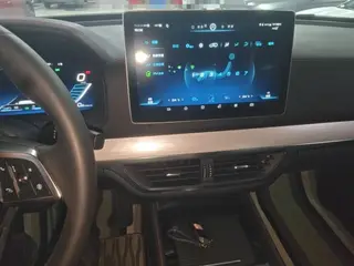 BYD Tang DM 2018 DM 2.0T Full-time four-wheel drive intelligent joint creation type 7 seat China V interior photo 12 BYD Tang DM 2018 DM 2.0T Full-time four-wheel drive intelligent joint creation type 7 seat China V interior photo 12