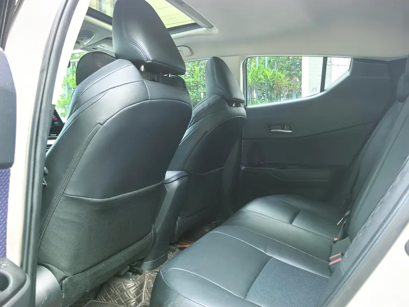 Toyota C-HR 2021 2.0L Luxury Edition exterior photo 7 Toyota C-HR 2021 2.0L Luxury Edition exterior photo 7