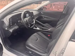 Hyundai Elantra 2021 1.5L CVT LUX Premium Edition interior photo 6 Hyundai Elantra 2021 1.5L CVT LUX Premium Edition interior photo 6
