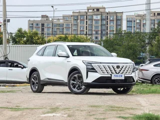 Changan CS75PLUS 2025 Четвертое поколение 1.5T Новый синий кит Интеллектуальное совершенство экстерьер фото 3 Changan CS75PLUS 2025 Четвертое поколение 1.5T Новый синий кит Интеллектуальное совершенство экстерьер фото 3