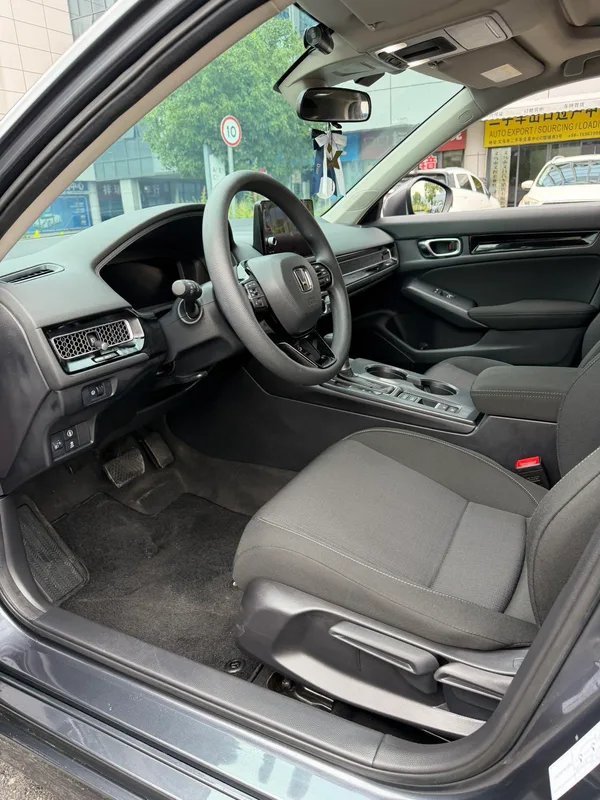 Honda Civic 2022 240TURBO CVT Version dynamique extérieur photo 8