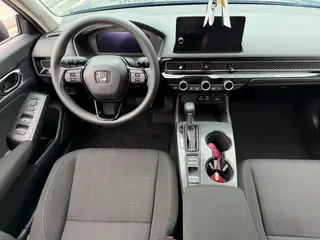 Honda Civic 2022 240TURBO CVT Version dynamique intérieur photo 12